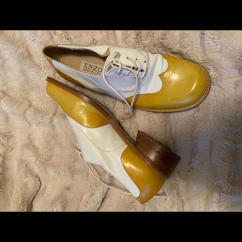Vintage two tone oxfords